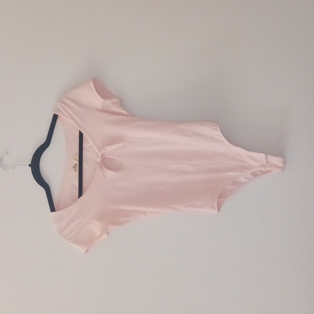 Hollister White Short Sleeve Tee